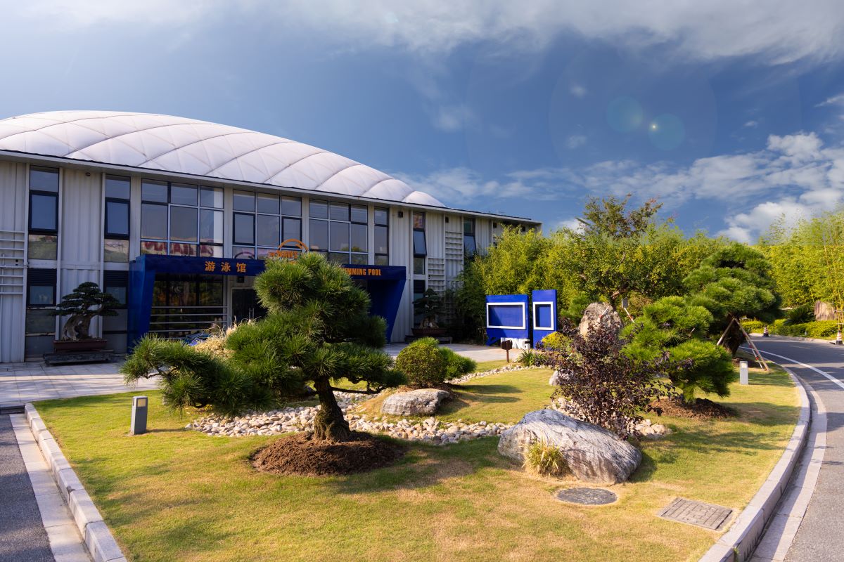 游泳馆外观3.jpg